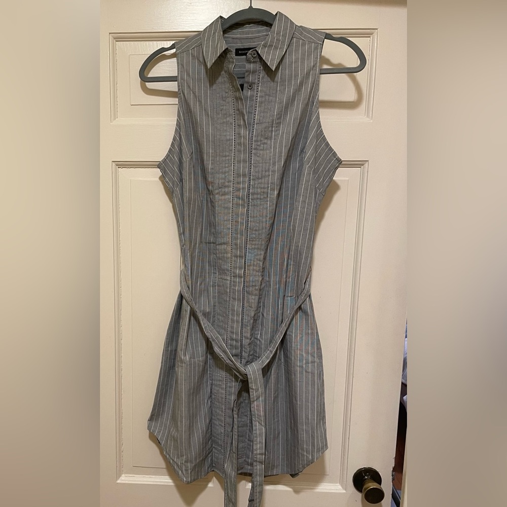 Banana Republic Cotton Sleeveless Grey w/White Stripes Dress. - Never worn
